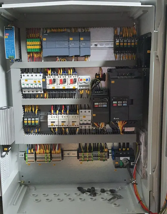 Elektros ir automatikos skydo nuotrauka 11