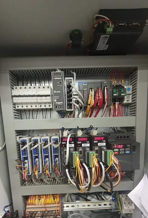 Elektros ir automatikos skydo nuotrauka 29